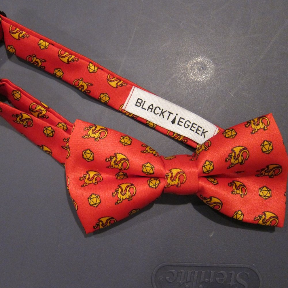 NWOT Dungeons & Dragons Bow Tie